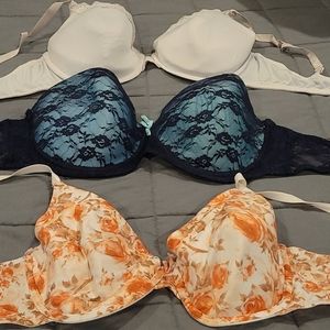 Lot of 3 38D Bras